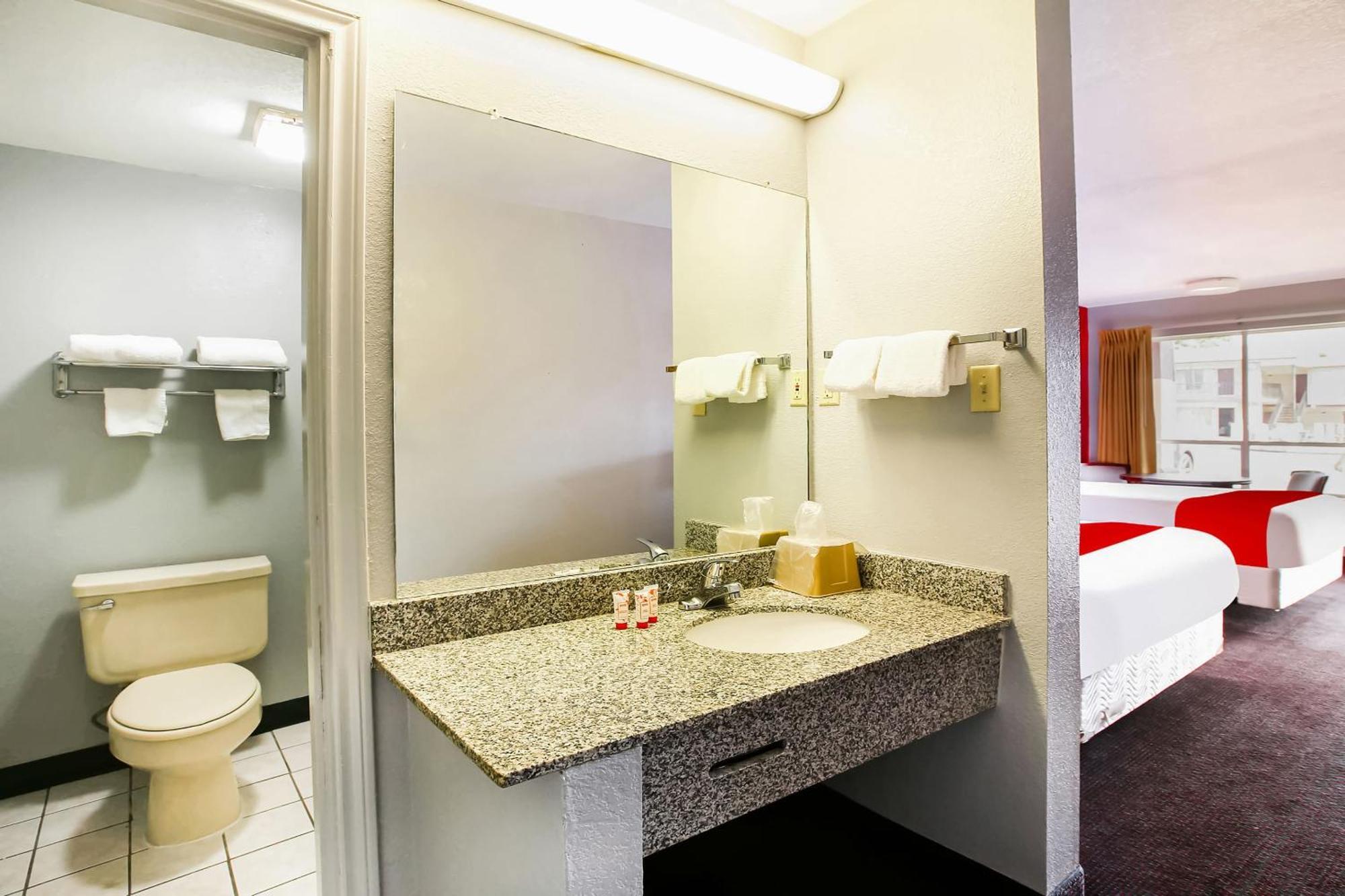 Oyo Hotel Texarkana North Heights Ar Hwy I-30 Екстер'єр фото